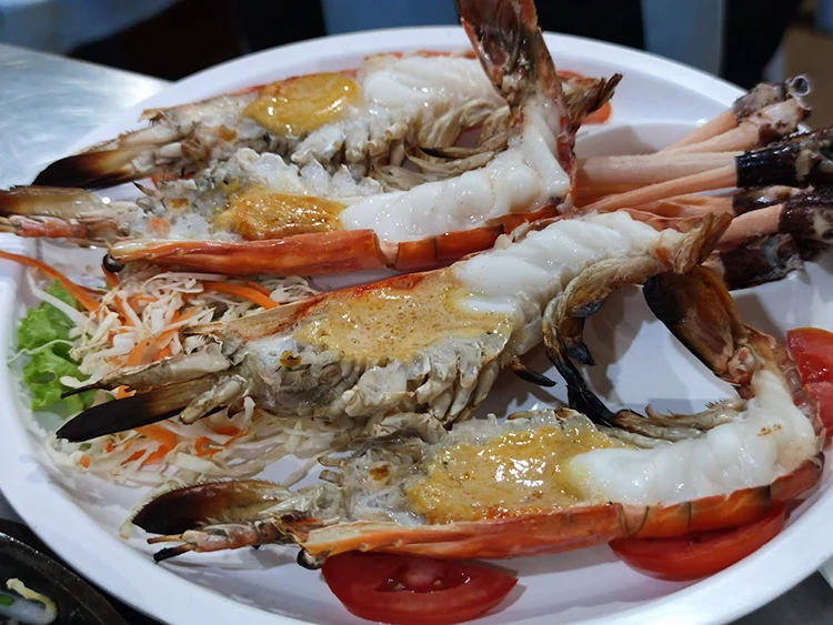 Lek Seafood shrimp